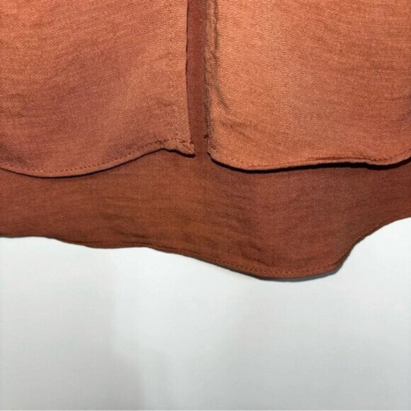 Nine West Blouse Women’s Medium Light Rust Button Up Soft Button Cuff V-neck - Picture 6 of 9